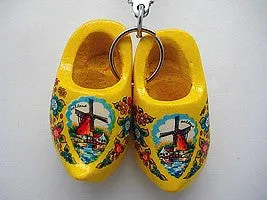 Dutch Gift Idea Wooden Shoes Keychain Natural