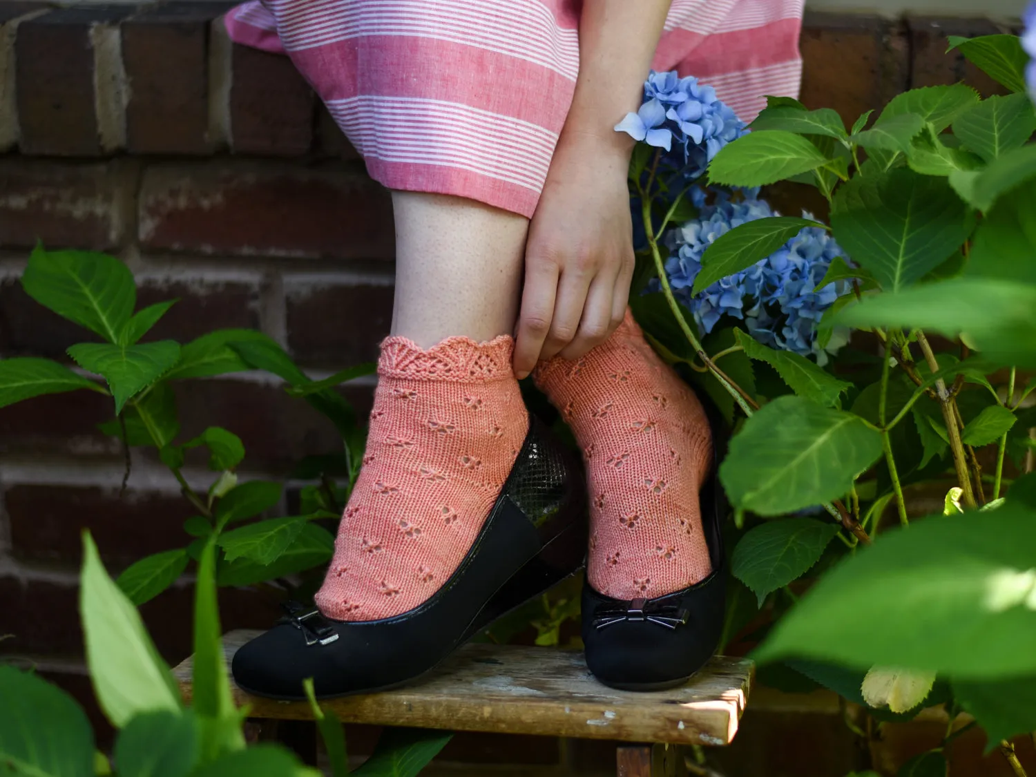 Forbidden Fruit Sock <br/><small>knitting pattern</small>