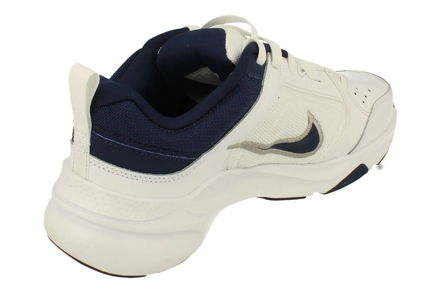 Nike Defyallday Mens Trainers DJ1196 100