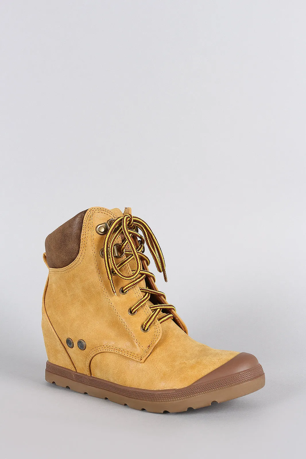 Wedged Hiking Ankle Boots